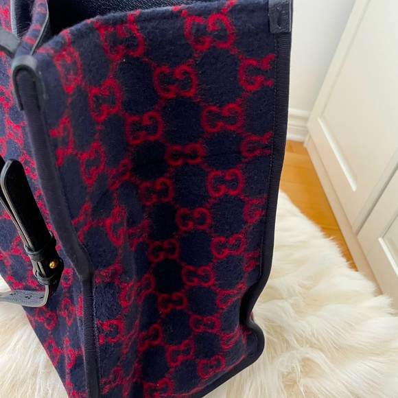 AUTHENTIC New with tag Gucci large GG tote blue and red. - Picture 3 of 5